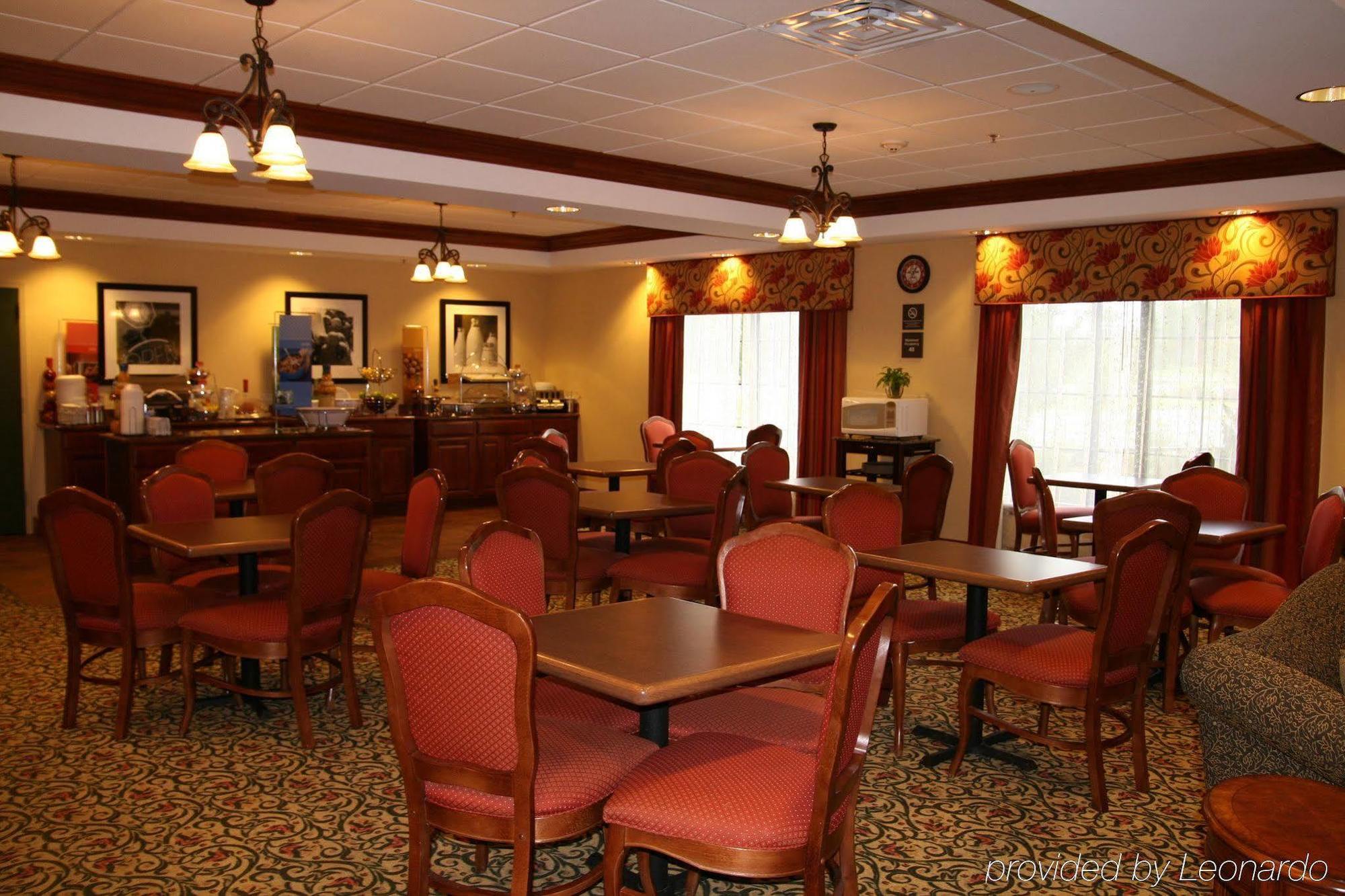 Hampton Inn Hadley-Amherst Area Restaurant photo